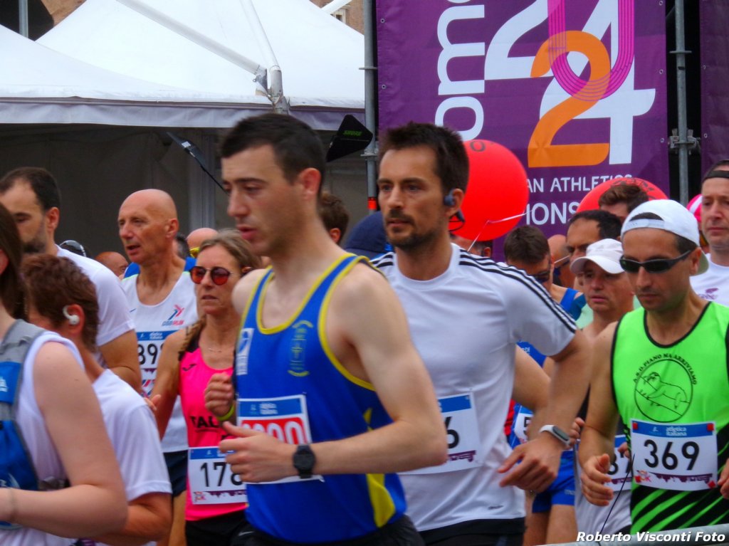 roma10k_24_50.jpg